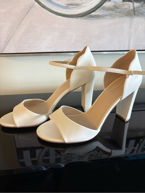 le chateau Shoes - White Open-Toe Ankle-Strap Block Heels